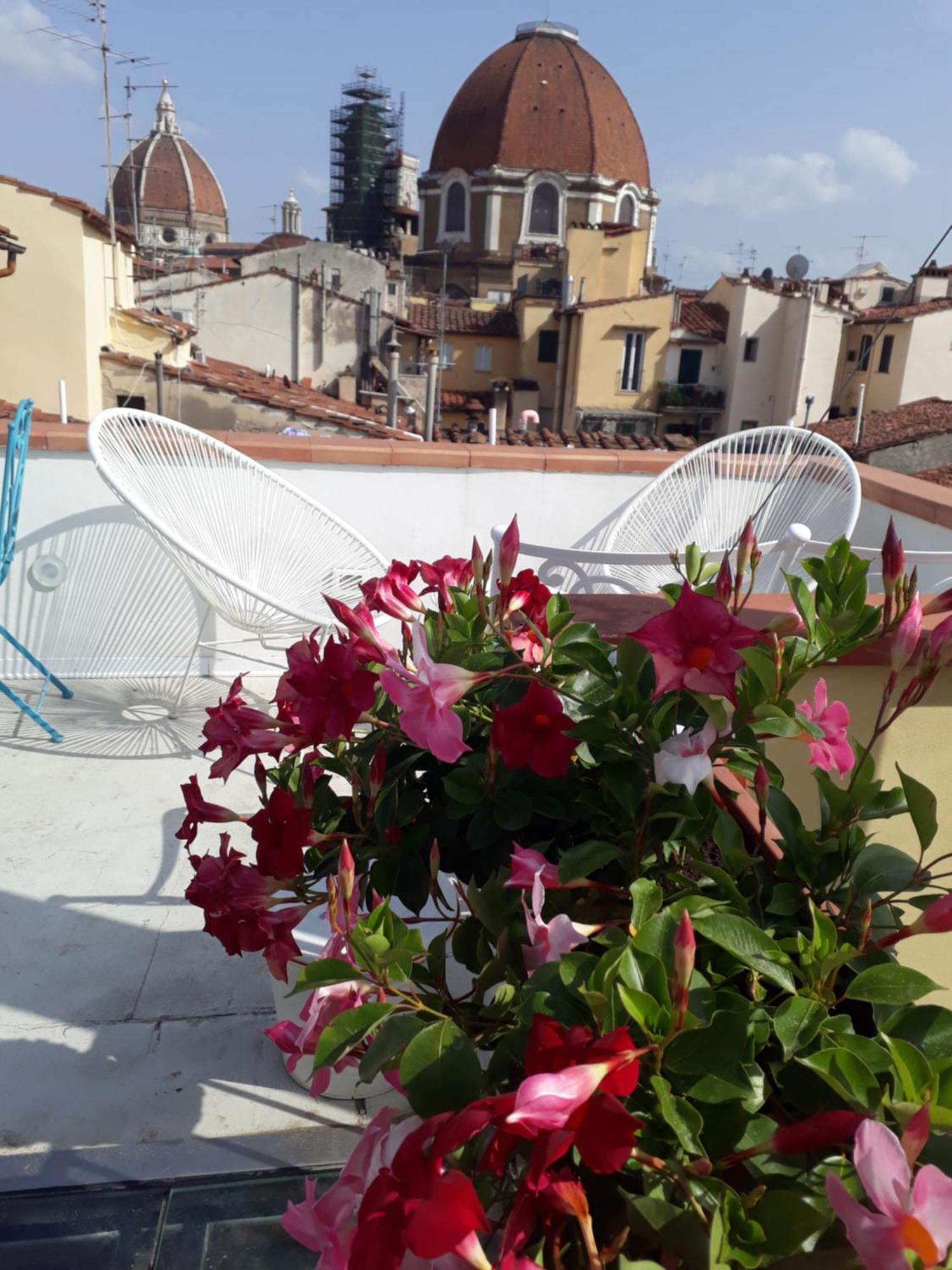 The Florence Dream Terrace - Elena Grey Room photo