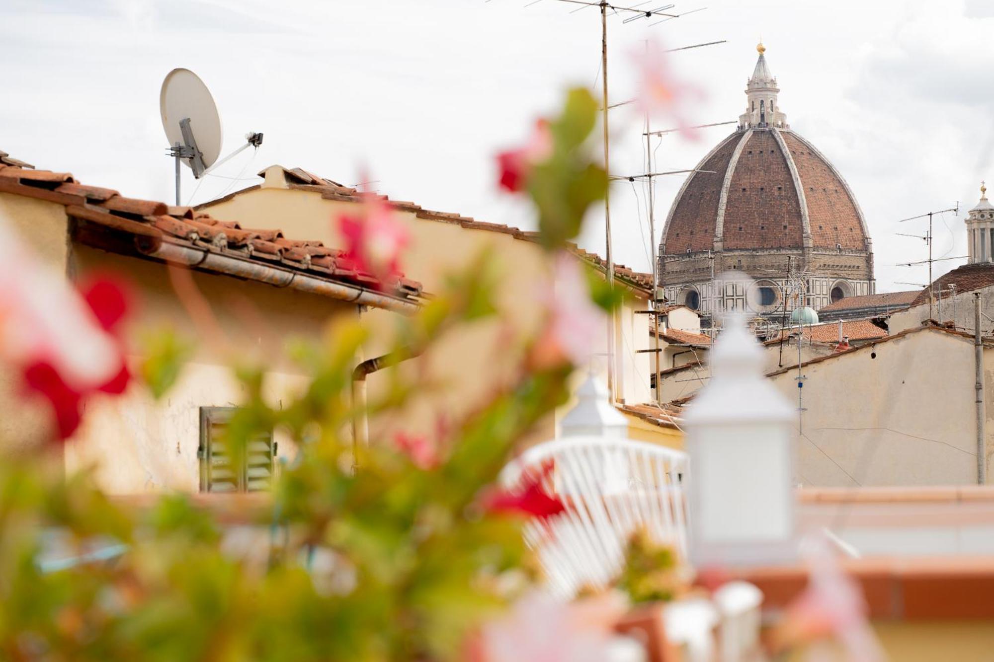 The Florence Dream Terrace - Elena Grey Room photo
