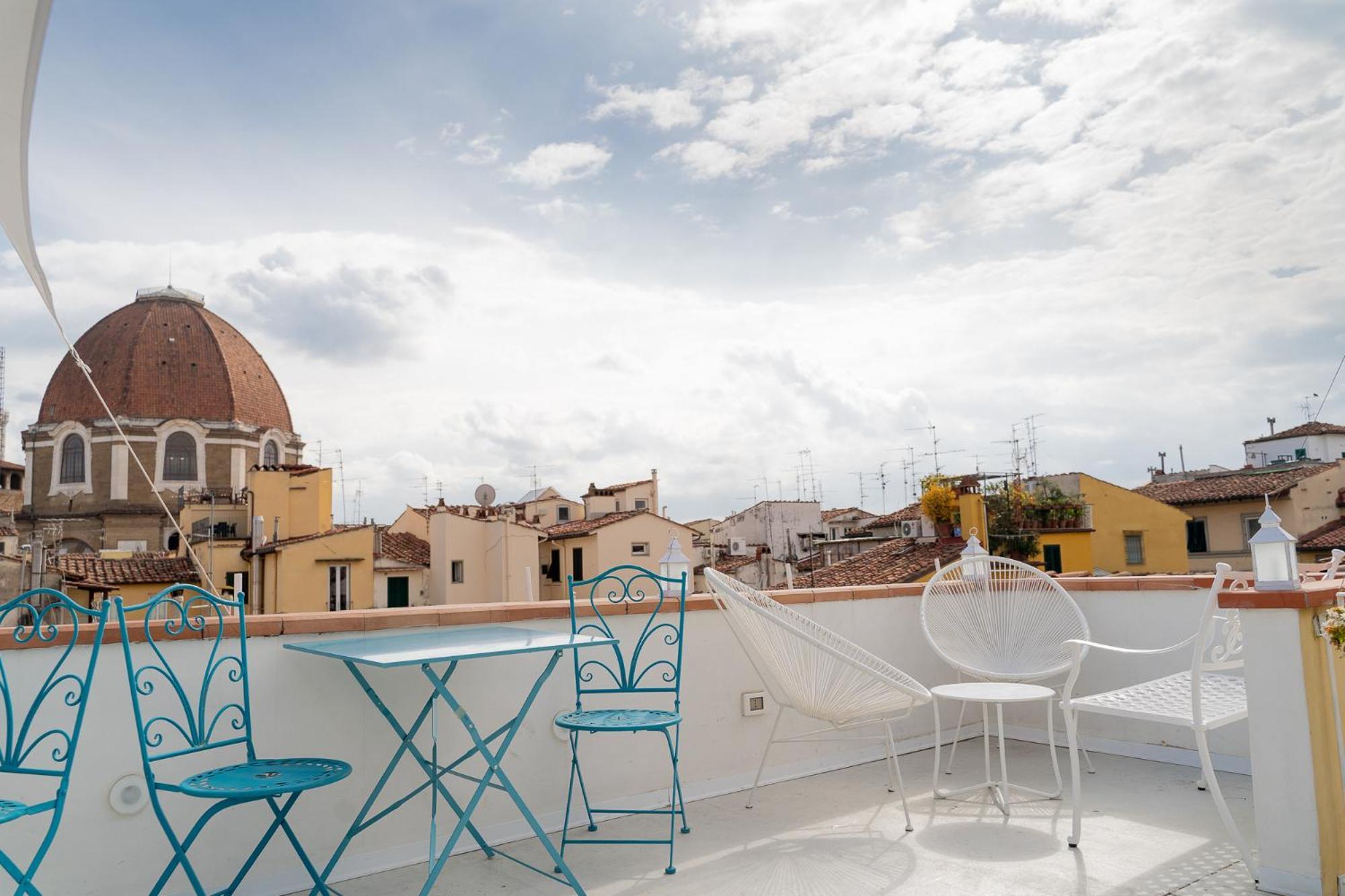 The Florence Dream Terrace - Elena Grey Room photo